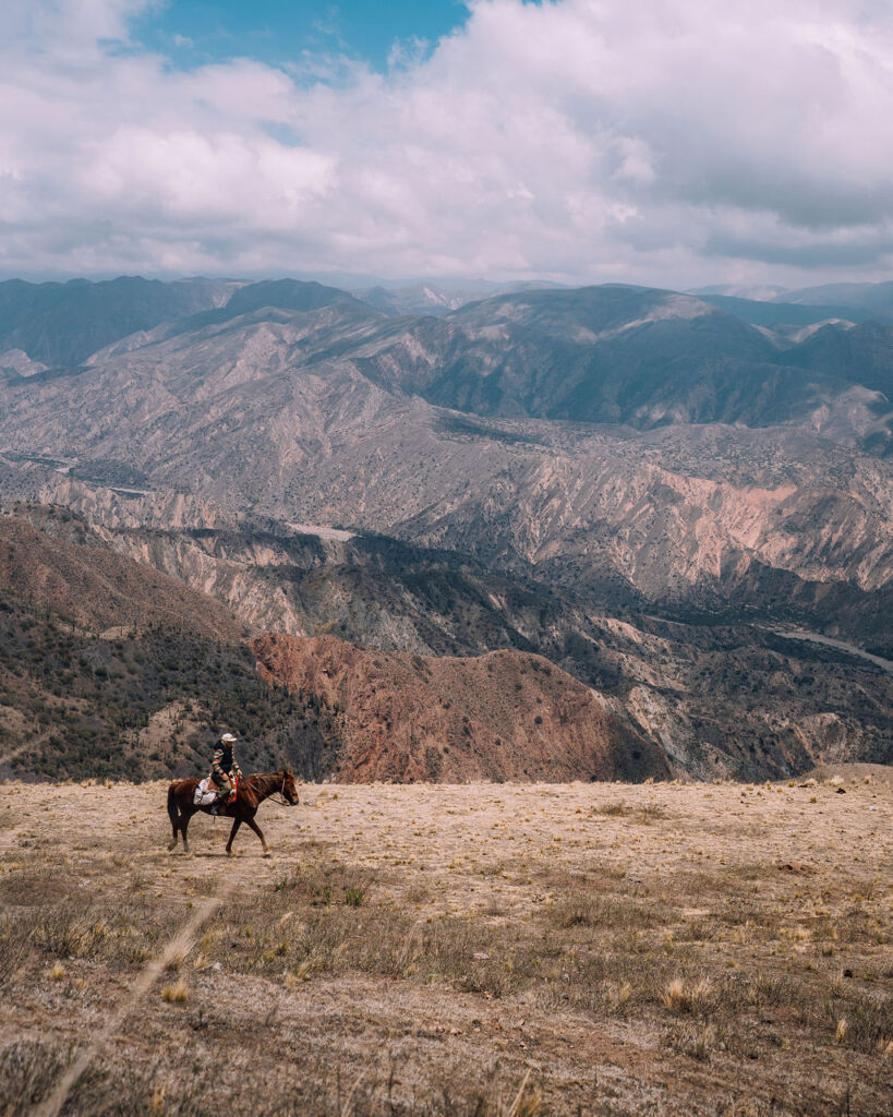 Riding to Laguna Brava
